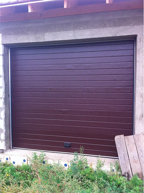 Вспучилась дверь Вспучилась дверь